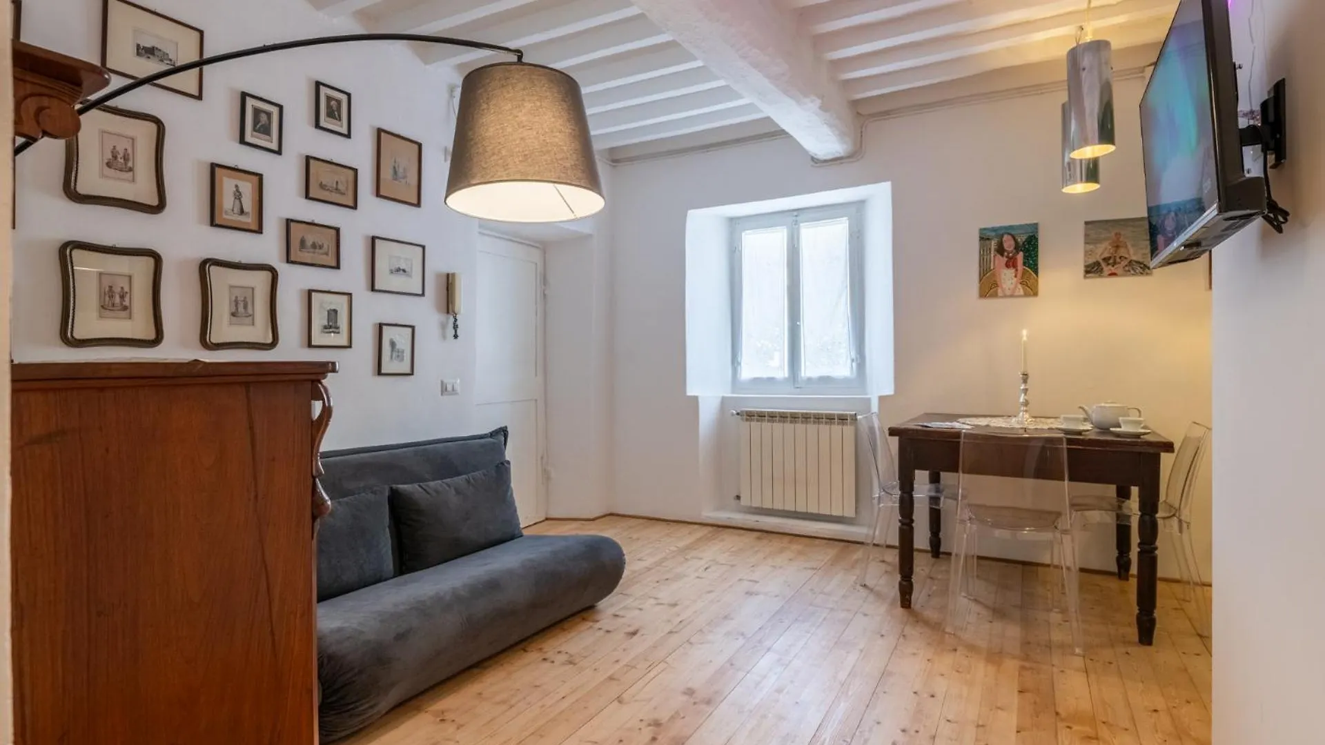 Romantic Charm In Pietrasanta contacts